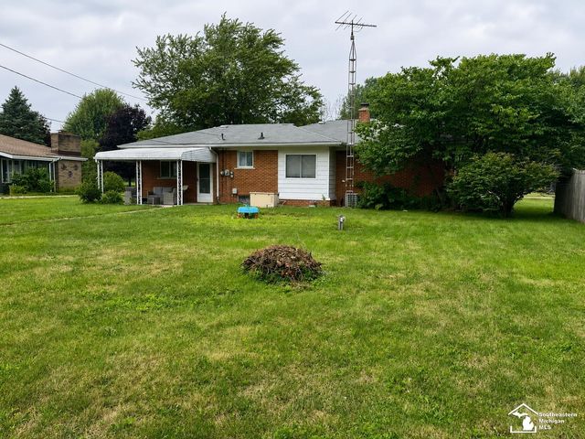 2071 Maplecrest Drive, Ash Twp, MI 48117
