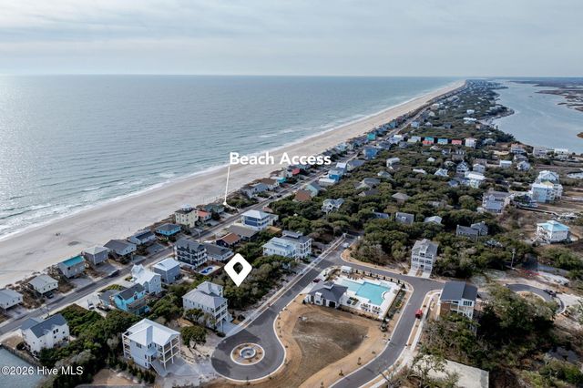 70 Peregrine Court, Holly Ridge, NC 28445