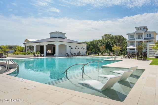 70 Peregrine Court, Holly Ridge, NC 28445