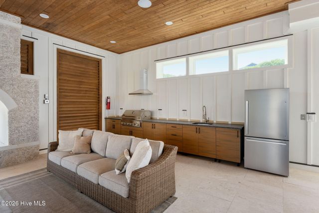 70 Peregrine Court, Holly Ridge, NC 28445