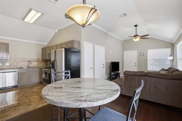 1522 Parkfield CIR, Round Rock, TX 78664