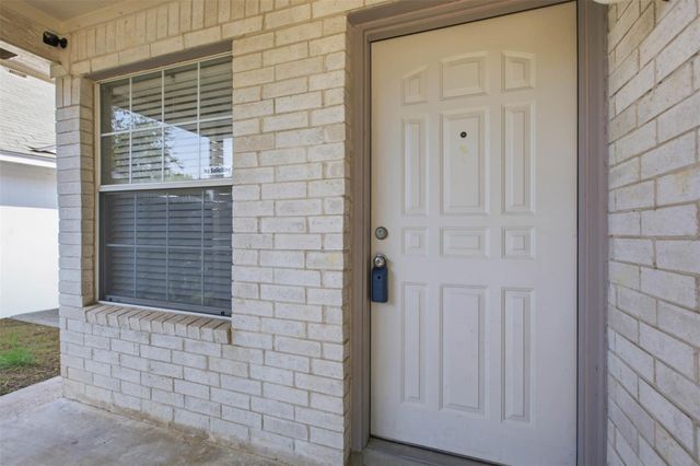 1522 Parkfield CIR, Round Rock, TX 78664