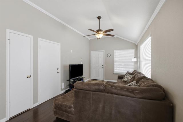 1522 Parkfield CIR, Round Rock, TX 78664