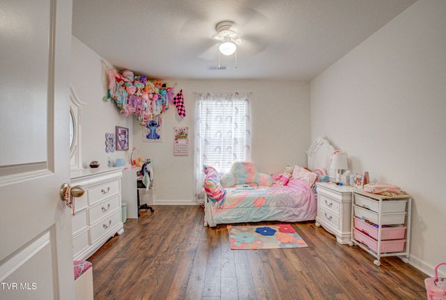 1048 Persimmon Hollow, Greeneville, TN 37745