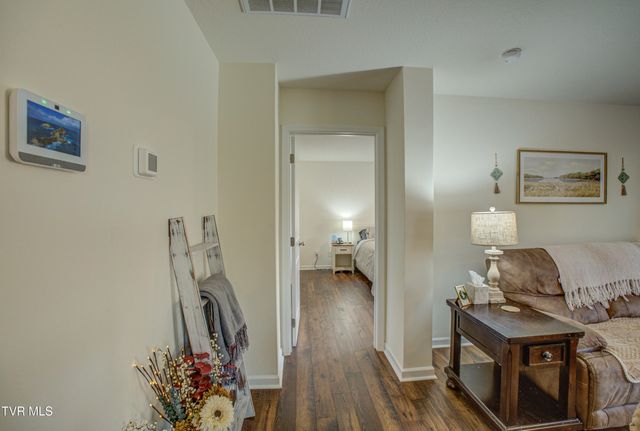 1048 Persimmon Hollow, Greeneville, TN 37745