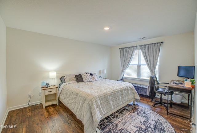 1048 Persimmon Hollow, Greeneville, TN 37745