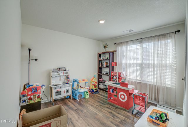 1048 Persimmon Hollow, Greeneville, TN 37745