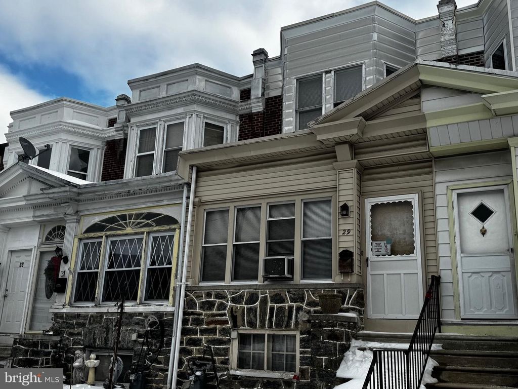 29 GOLF RD, Upper Darby, PA 19082