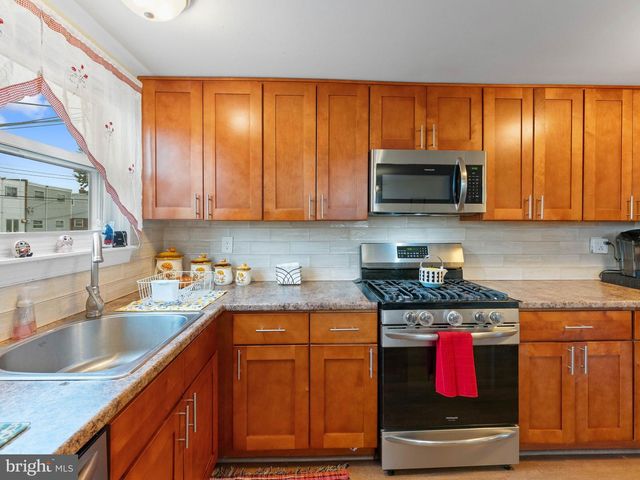 3414 HOLYOKE RD, Philadelphia, PA 19114