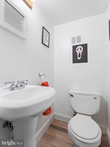 3414 HOLYOKE RD, Philadelphia, PA 19114