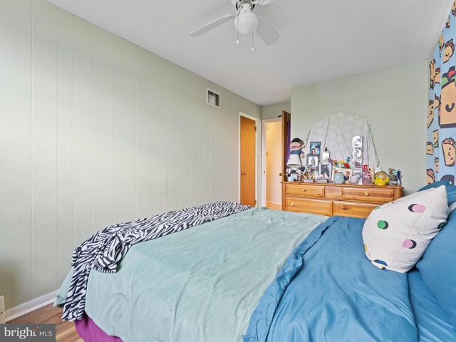 3414 HOLYOKE RD, Philadelphia, PA 19114
