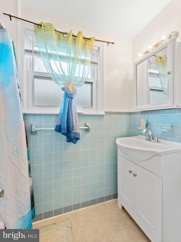 3414 HOLYOKE RD, Philadelphia, PA 19114