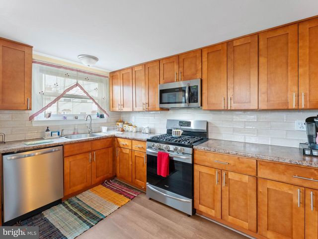 3414 HOLYOKE RD, Philadelphia, PA 19114