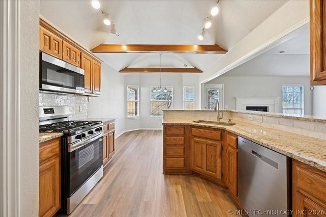 11721 S 104th East Avenue, Bixby, OK 74008