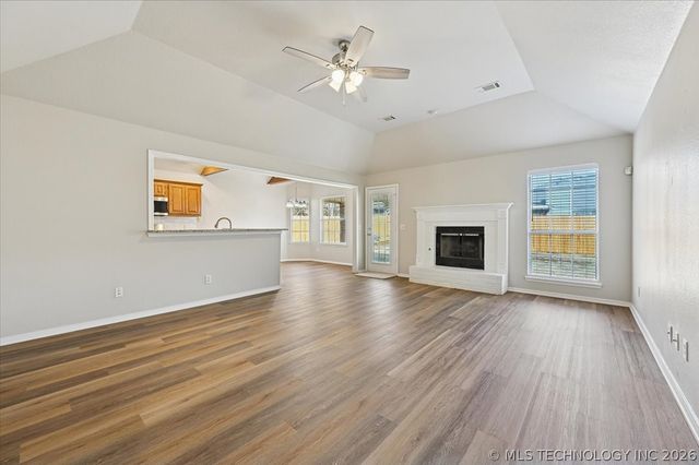 11721 S 104th East Avenue, Bixby, OK 74008