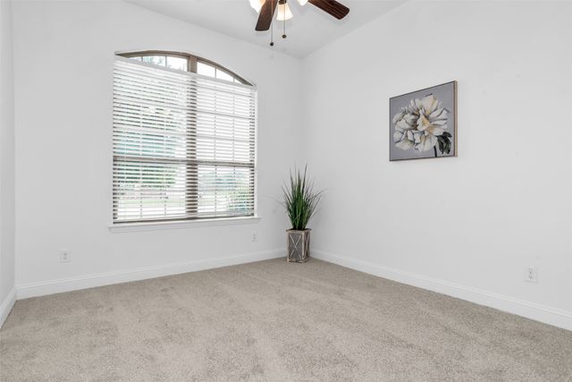 1130 Yukon Boulevard, Waxahachie, TX 75167