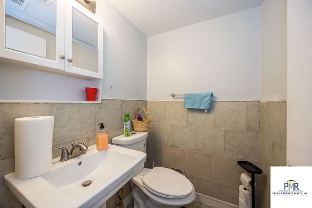 5750 S Lowe Avenue, Chicago, IL 60621