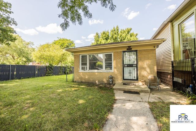 5750 S Lowe Avenue, Chicago, IL 60621