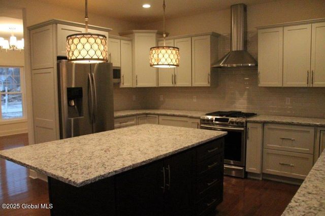 905 Ridge View Circle, Castleton-on-hudson, NY 12033