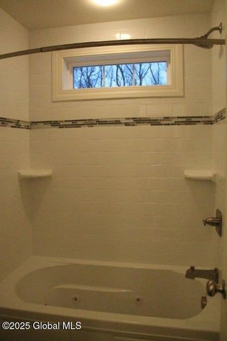 905 Ridge View Circle, Castleton-on-hudson, NY 12033