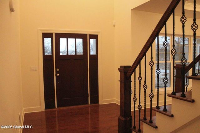 905 Ridge View Circle, Castleton-on-hudson, NY 12033