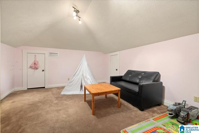302 3RD STREET, Oneonta, AL 35121