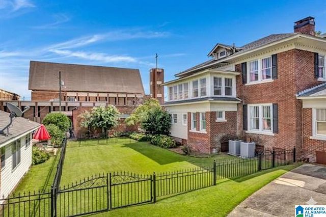 302 3RD STREET, Oneonta, AL 35121