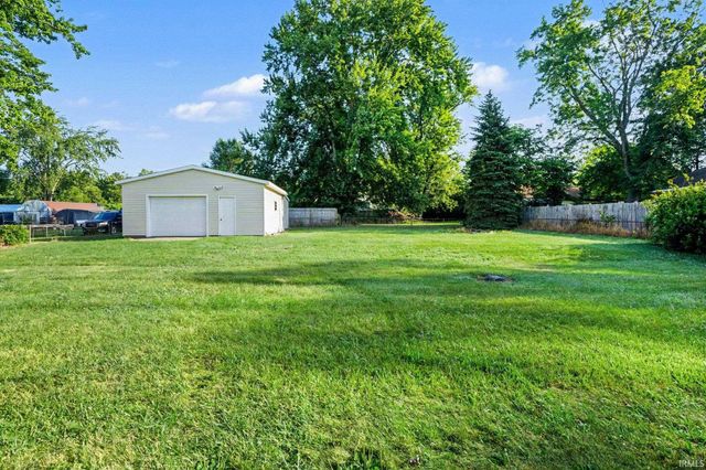 24043 Sunnyside Avenue, Elkhart, IN 46516