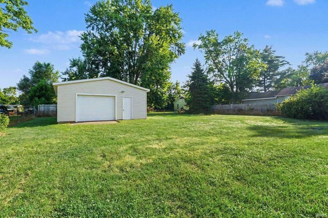 24043 Sunnyside Avenue, Elkhart, IN 46516