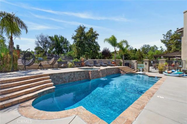 18397 Swallowtail Lane, Riverside, CA 92504