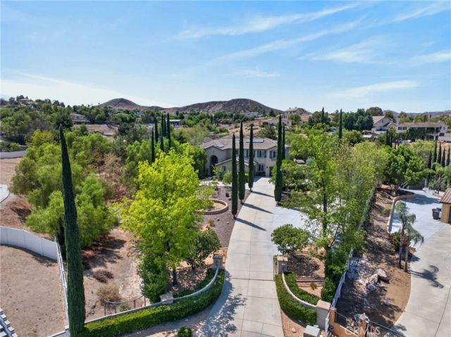 18397 Swallowtail Lane, Riverside, CA 92504