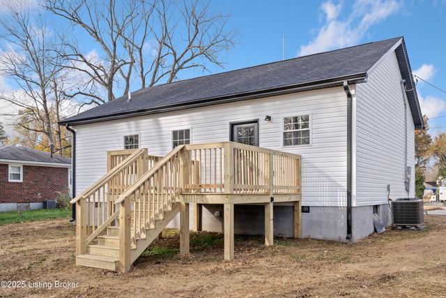 6715 Memory Ln, Louisville, KY 40258