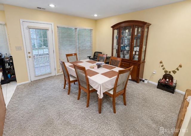 17 Balboa Lane, Franklin, NJ 08823