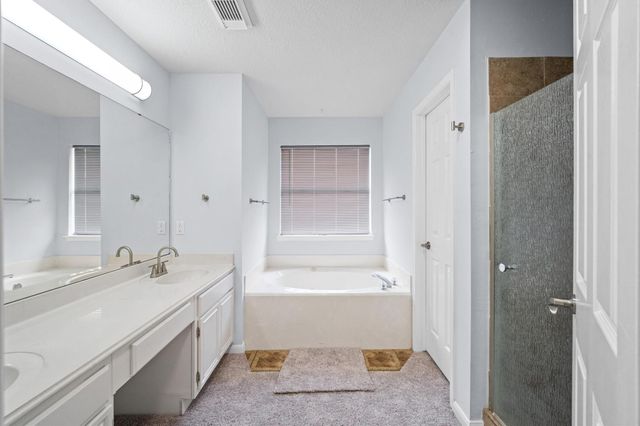 9366 Corner Oaks Lane, Houston, TX 77036