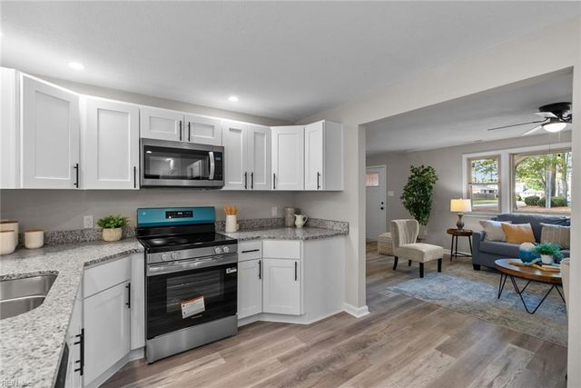 501 Fernwood Farms RD, Chesapeake, VA 23320