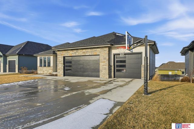 9650 Topher Boulevard, Lincoln, NE 68526