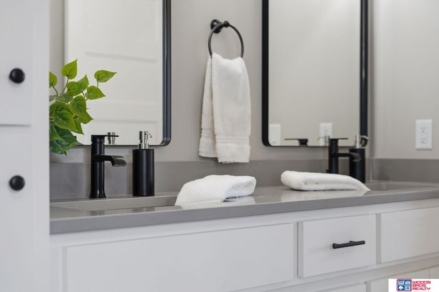 9650 Topher Boulevard, Lincoln, NE 68526