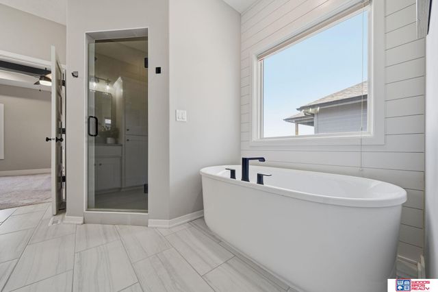 9650 Topher Boulevard, Lincoln, NE 68526