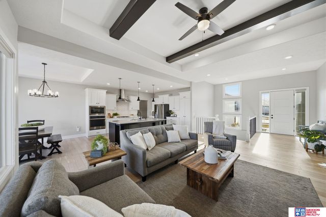 9650 Topher Boulevard, Lincoln, NE 68526