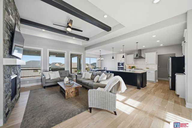 9650 Topher Boulevard, Lincoln, NE 68526