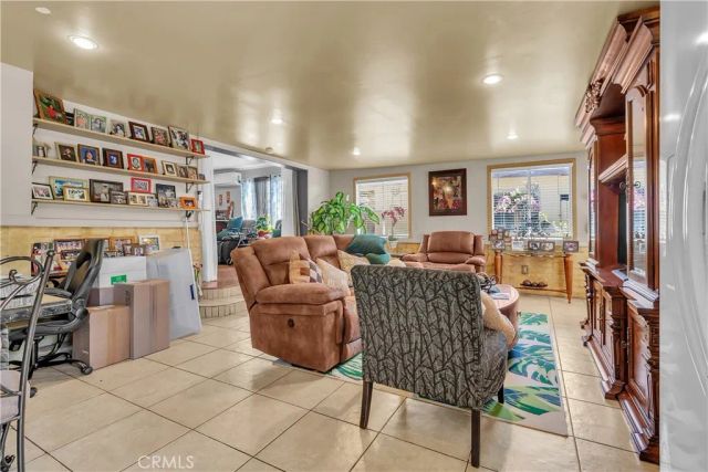 1140 Sturbridge, La Habra, CA 90631