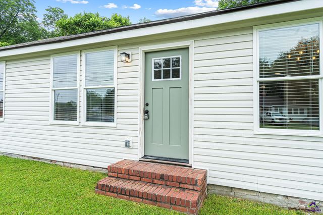 110 S Sixth Street, Warner Robins, GA 31088