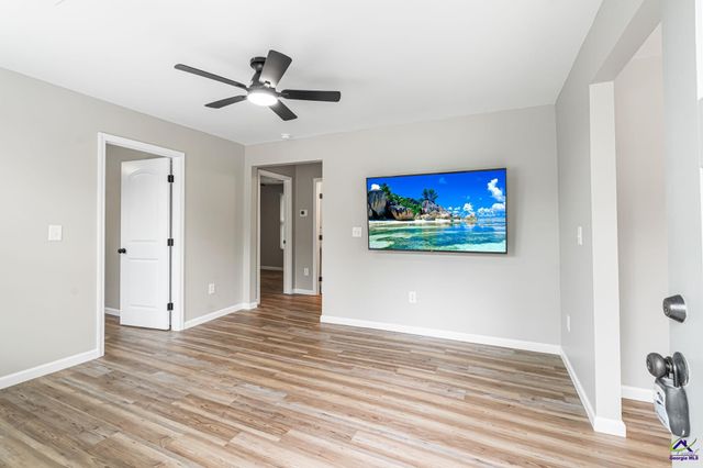 110 S Sixth Street, Warner Robins, GA 31088