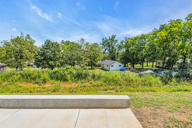 117 Traveller Ln, La Vergne, TN 37086