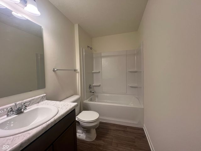 3629 Berkdale Drive, Columbus, IN 47203