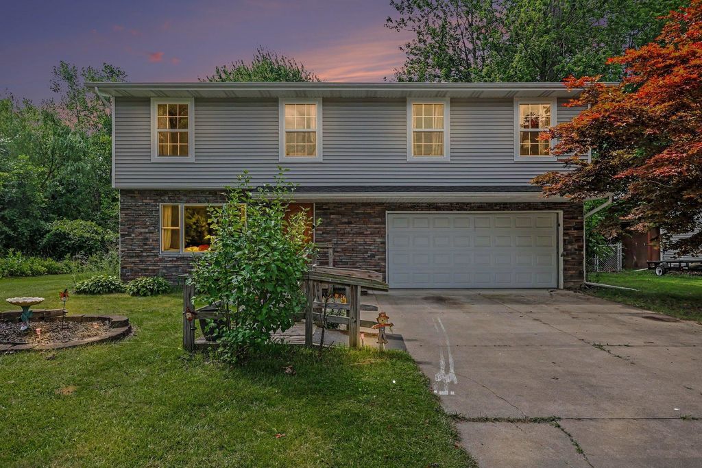 1815 Kelly Drive, Carrollton, MI 48604