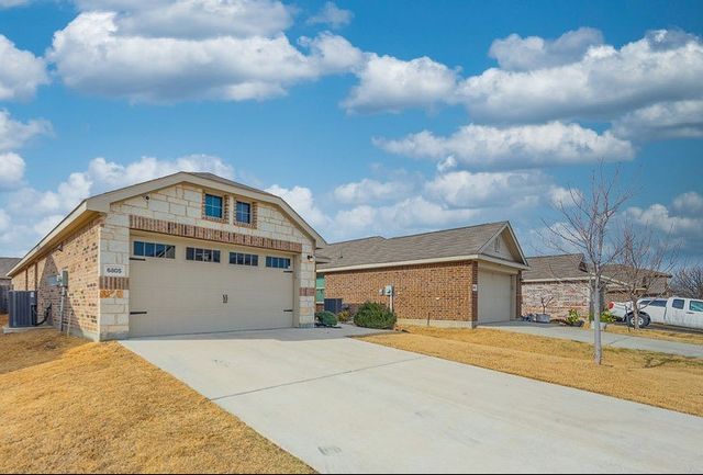 6805 Turtle Stream Drive, Fort Worth, TX 76179