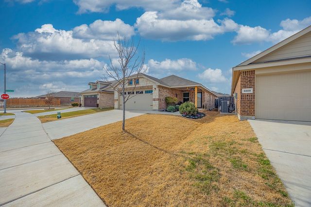 6805 Turtle Stream Drive, Fort Worth, TX 76179