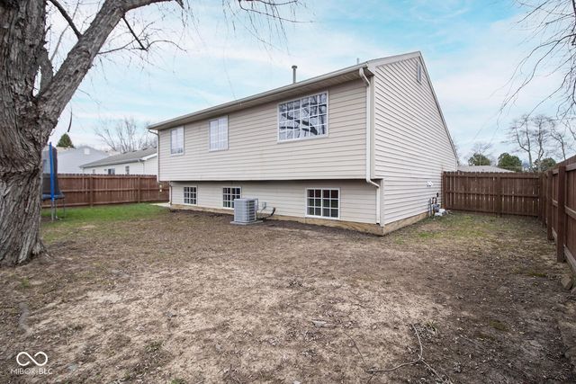 1311 Chesterfield Place, Anderson, IN 46012