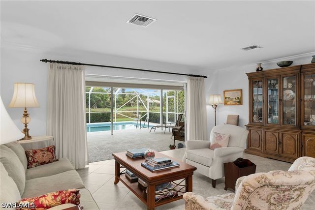 1916 Countess CT, Naples, FL 34110